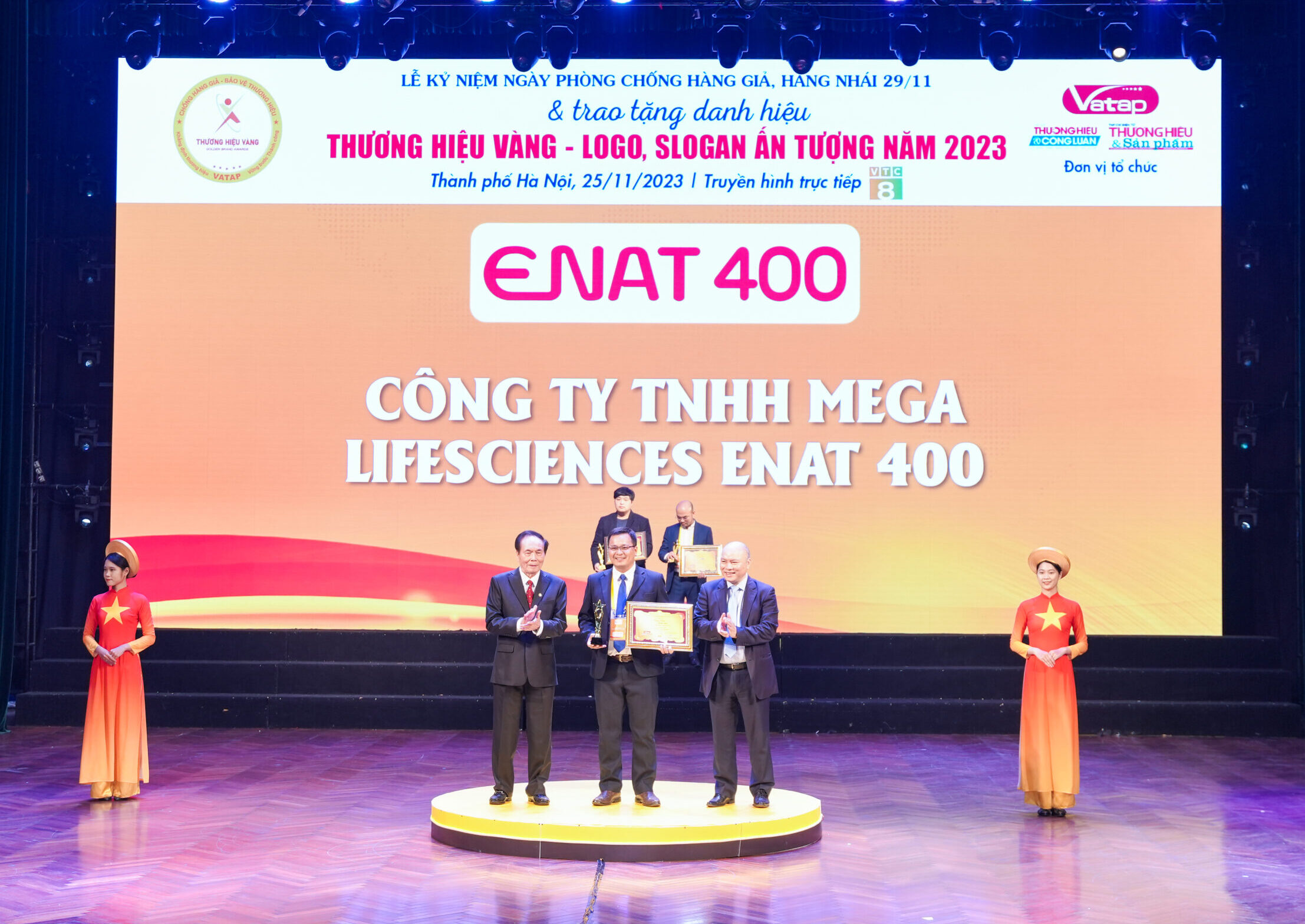 ENAt 400 nhận giải thưởng thương hiệu vàng 2023
